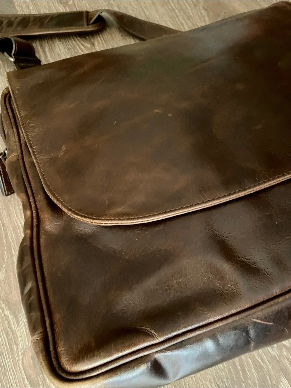 Moore + Giles Wynn Mail Bag - Brompton Brown